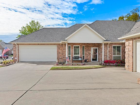 2nd image of 2315 Homestead Ln