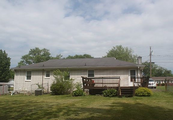 3rd image of 208 Bate Ave