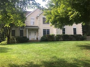 12 Darren Ct, East Brunswick, NJ 08816