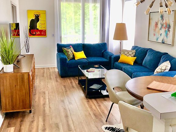 4th image of 1294 River Oaks Dr #6