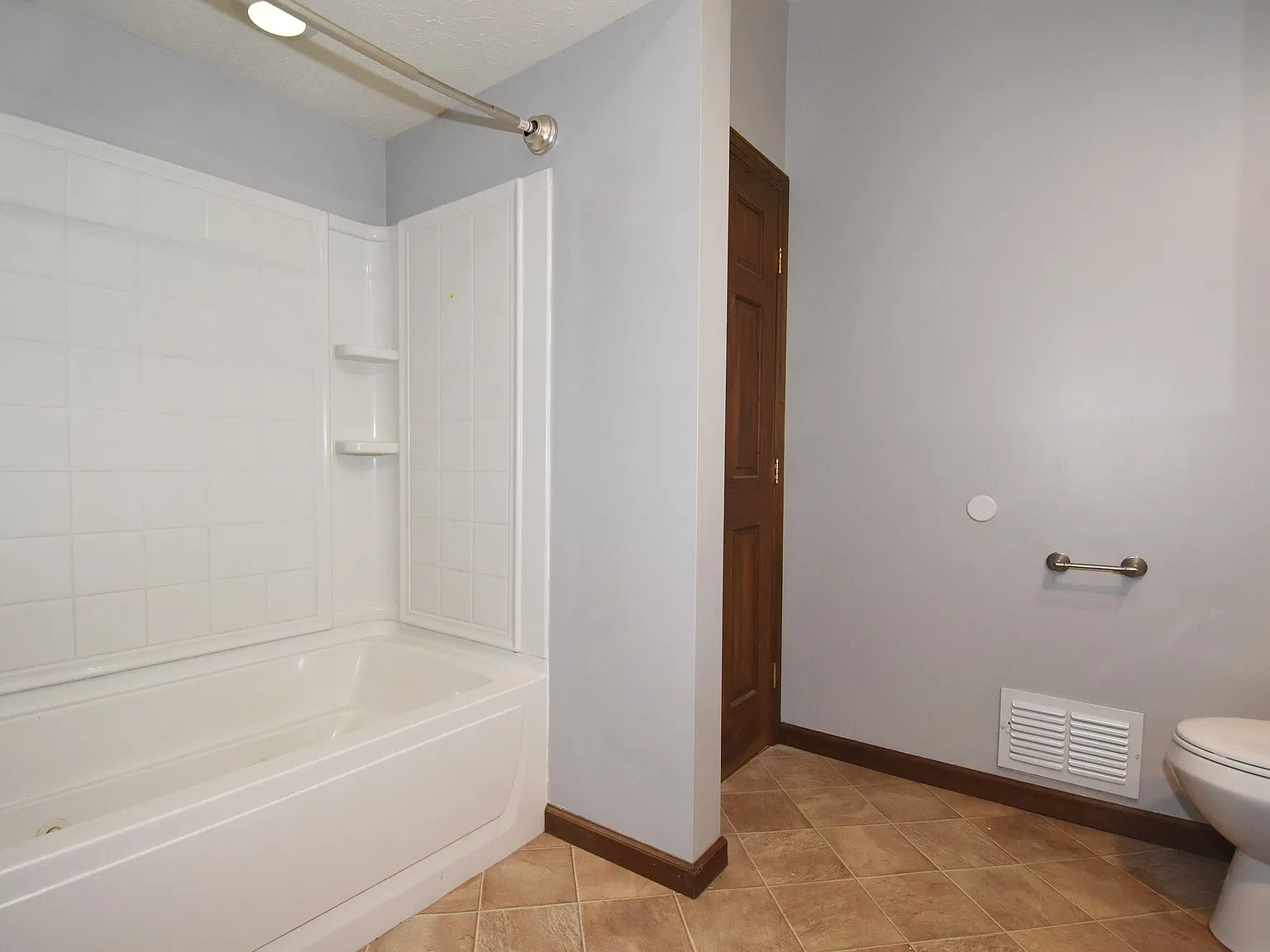 Three Bedroom House - 89 S 24th Street — Photo 3