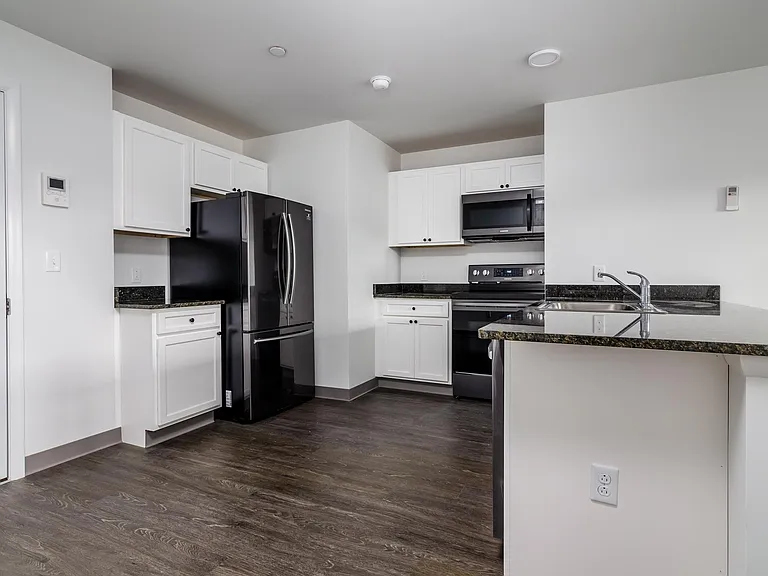 128 Grand Ave #2 — Photo 9
