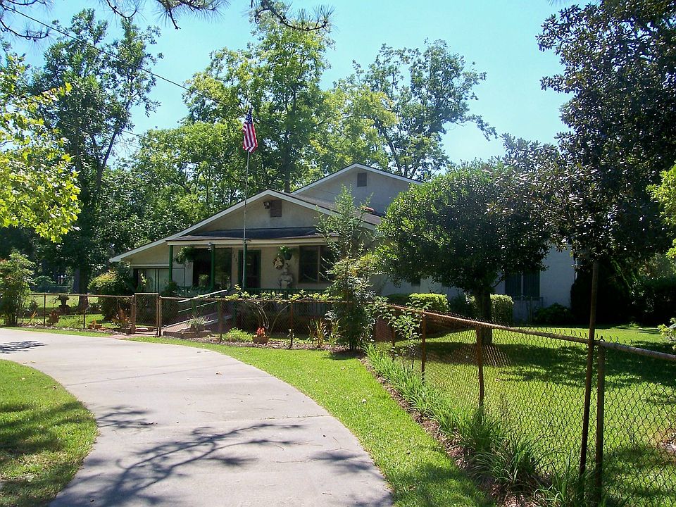 Entering Driveway
