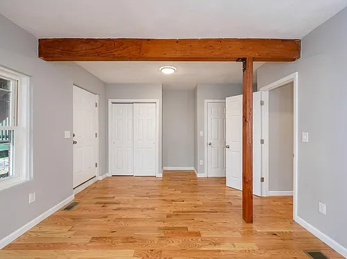 132 Ellington St Photo 1