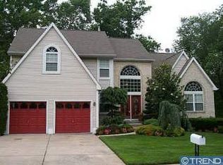 2 Stoney Hill Ln, Mount Laurel, NJ 08054