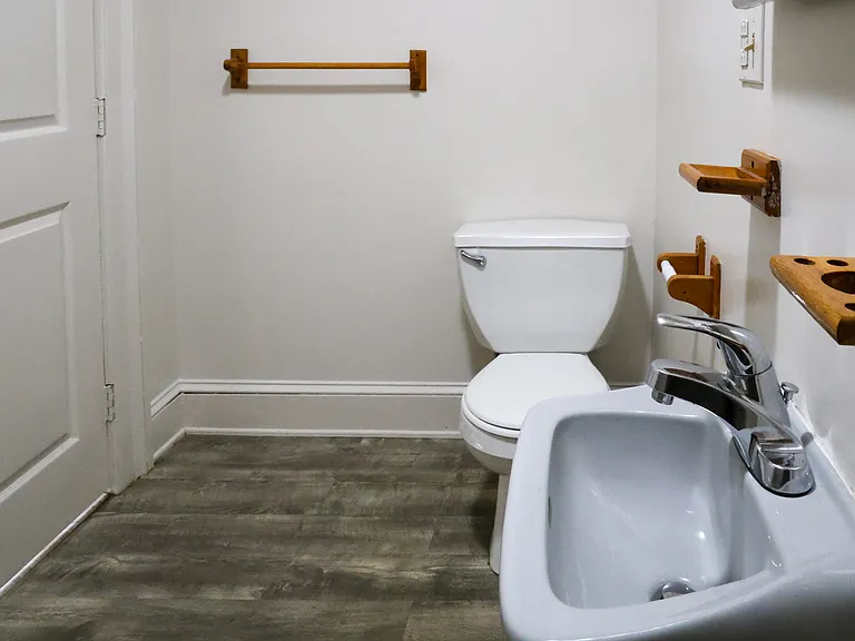 11 Wurts St #17 — Photo 10