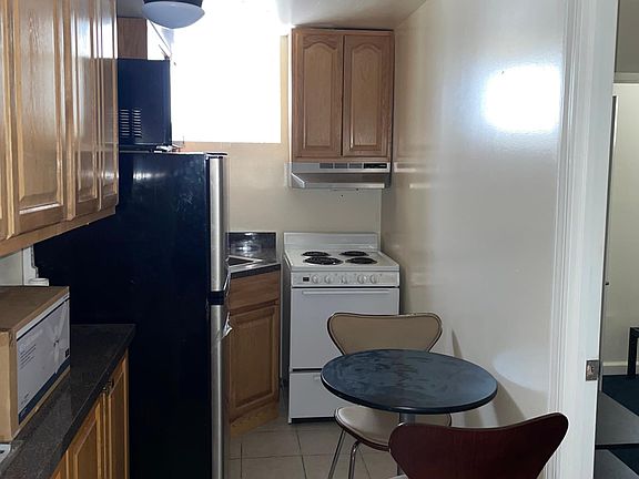 4th image of 351 S Columbus Ave #Basement