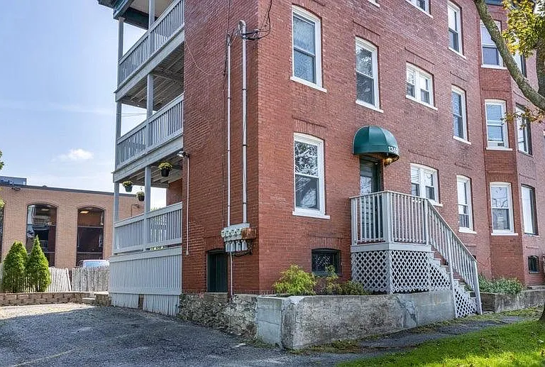 1363 Congress St #1 — Photo 28
