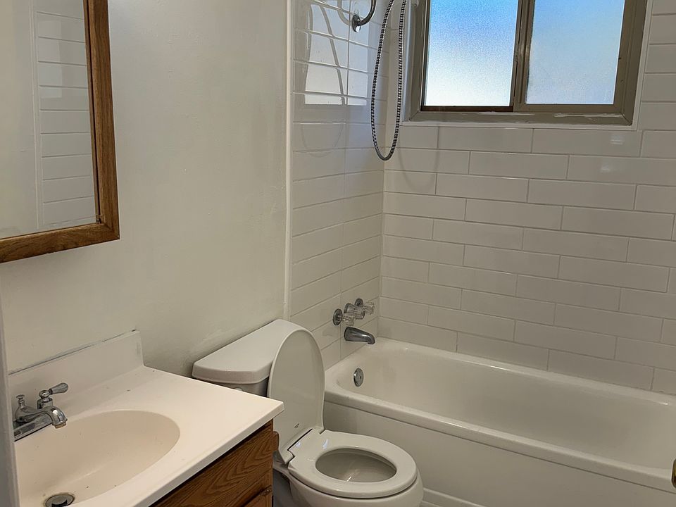 1st image of 15 Tasco Ct #1
