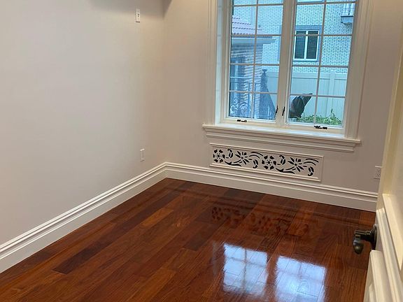 4th image of 209-34 45th Dr #1