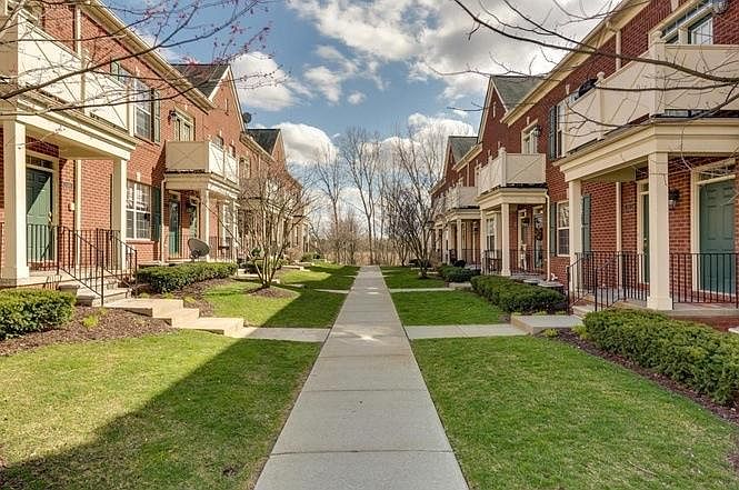 Front lawn area