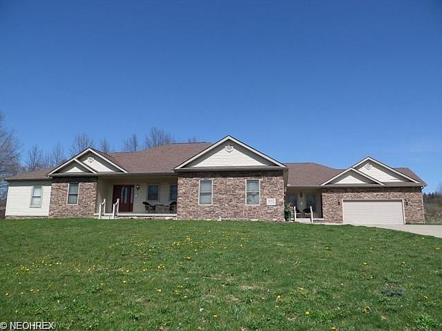 1st image of 102 Eastwind Dr