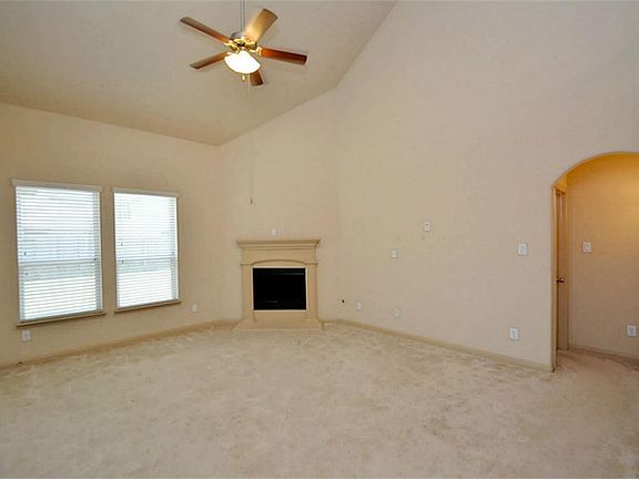 5th image of 24115 Rosalia Ct #0