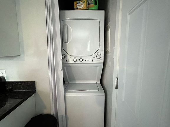 2nd image of 715 S Laguna Ave APT A