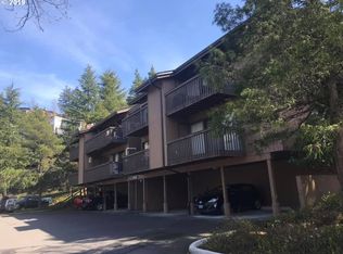 7526 SW Barnes Rd UNIT G, Portland, OR 97225