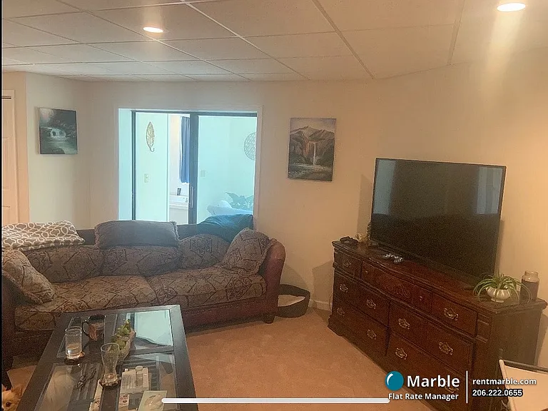 3 Steeplechase Ct #B — Photo 14