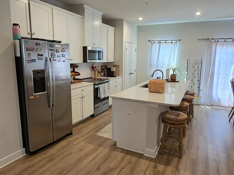 Kitchen; full wide view.