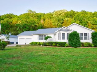 102 Osage Ln, Bradyville, TN 37026