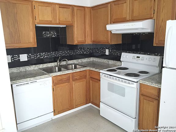 4th image of 10551 Starcrest Dr