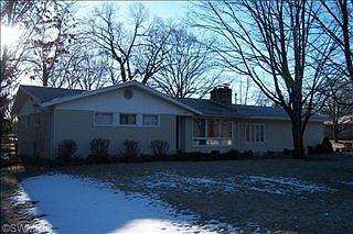 1st image of 3804 Ivy Dr NE