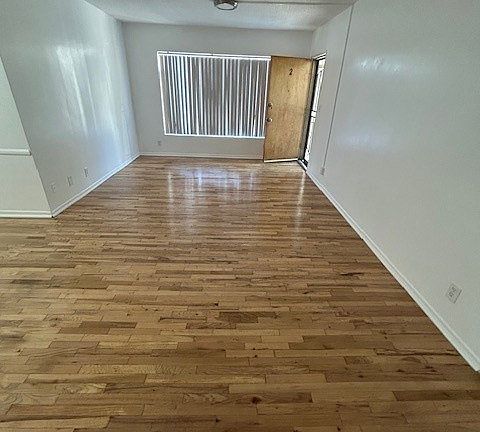4th image of 2008-14 Sherbourne Dr #2014-2