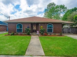 4616 Bissonet Dr, Metairie, LA 70003