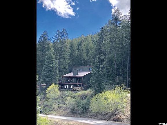 2nd image of 595 Matterhorn Dr