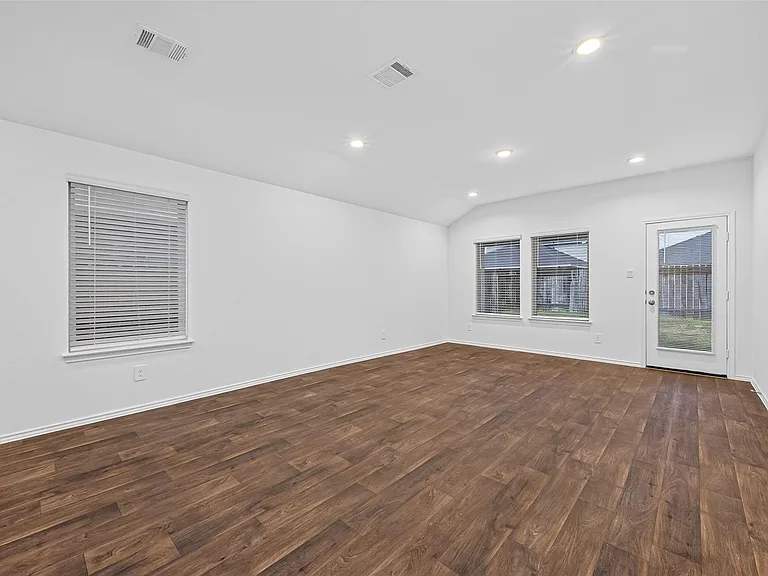 14683 Canyon Pines Ln — Photo 11