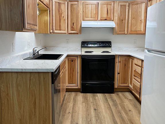 2nd image of 3282 Adams Dr #B203