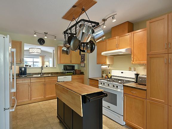 5th image of 6340 Williams Pl