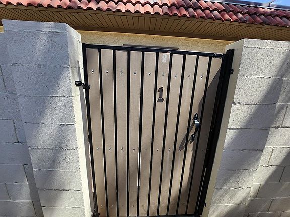 4th image of 2725 E Tierra Buena Ln #1