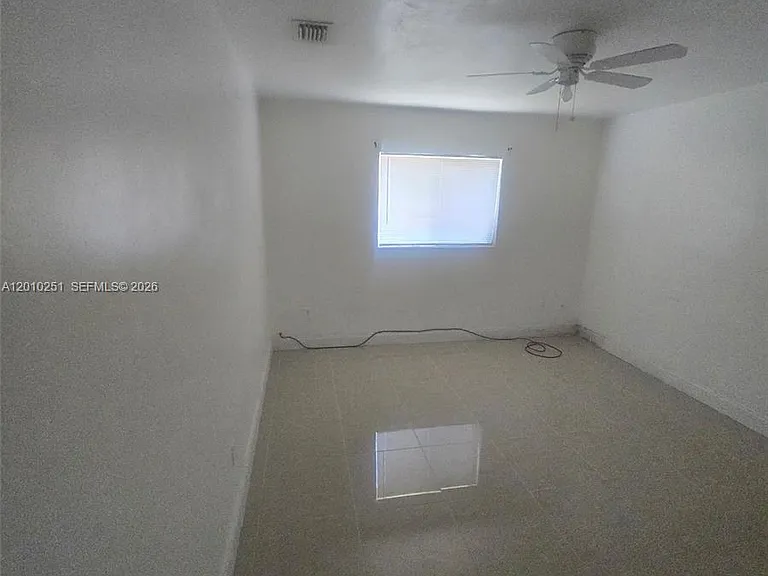 1149 NW 76th St #1149 — Photo 5