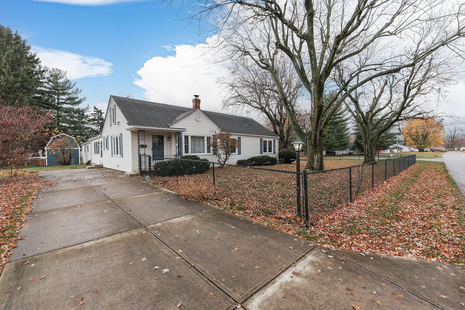 619 Parkway St photo 1