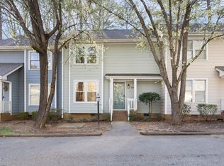 1515 Edgeside Ct, Raleigh, NC 27609