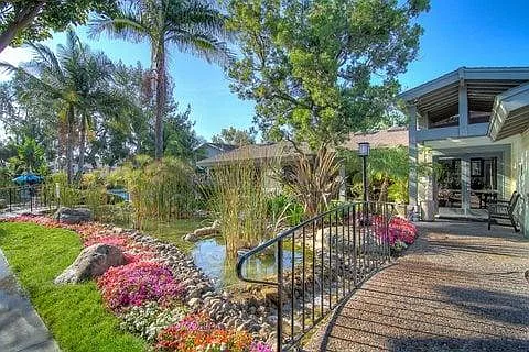 Brooklake — Photo 10