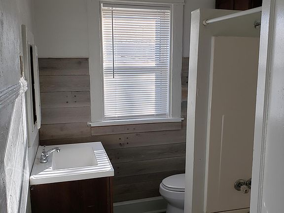 3rd image of 2113 Lafayette Blvd #2
