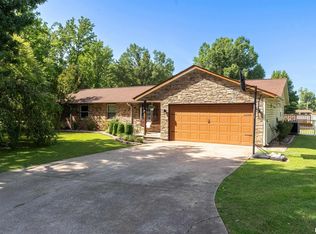305 W Hamilton St, Energy, IL 62933