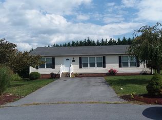 1735 Hermitage Ct, Rockingham, VA 22801