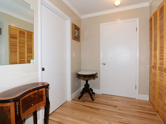 2nd image of 157 Carriage Ct APT A