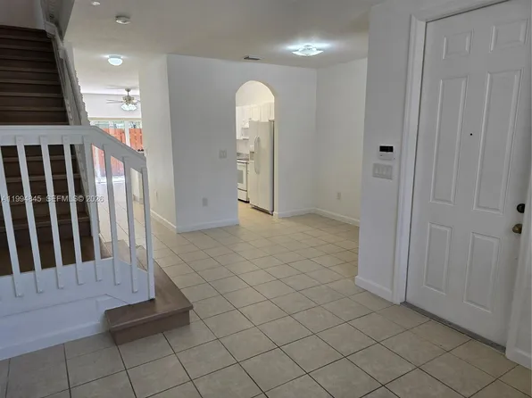 1575 NE 33rd Ave #1049, Homestead, FL 33033