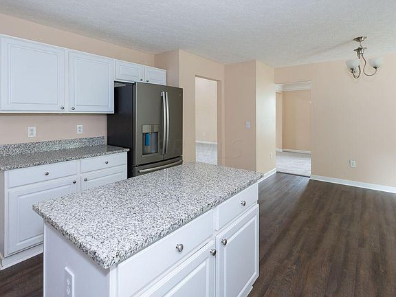 5th image of 1110 Carnoustie Cir