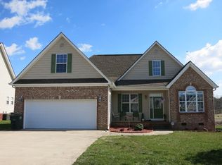 22 Sycamore Dr, Chickamauga, GA 30707