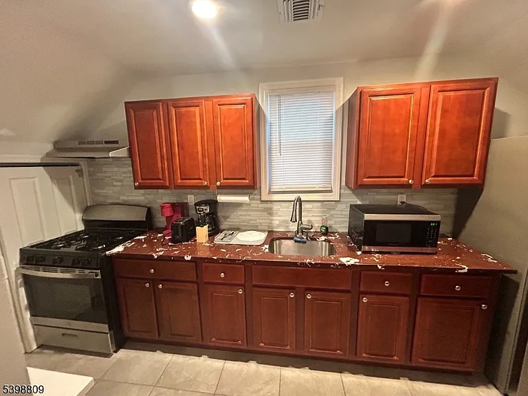 142 Mapes Ave #3 — Photo 8