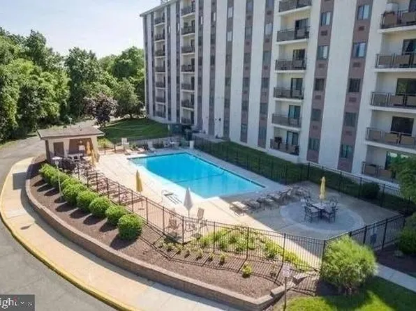 27310 Valley Run Dr, Wilmington, DE 19810