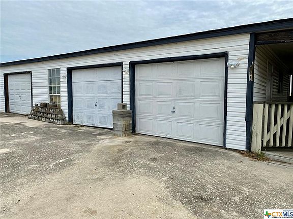 4th image of 391 Stagecoach Hill Dr