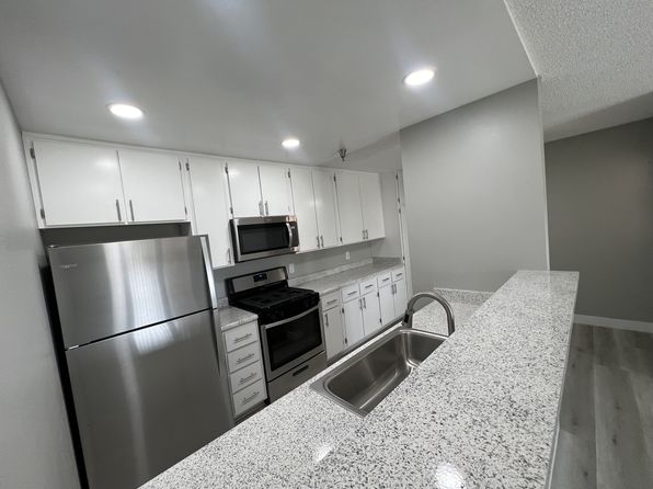 265 W Foothill Blvd #E106