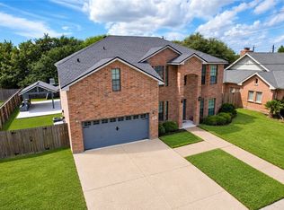 202 Augusta Dr, Portland, TX 78374