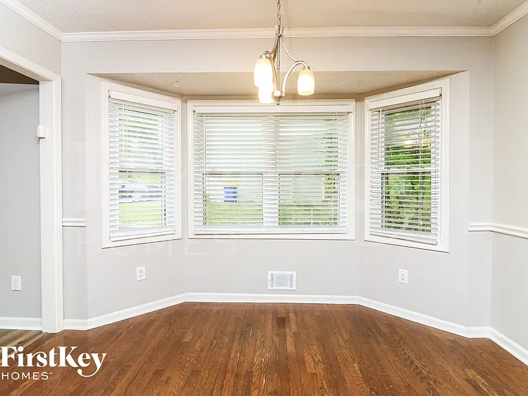 1055 Coker Cir NW — Photo 6