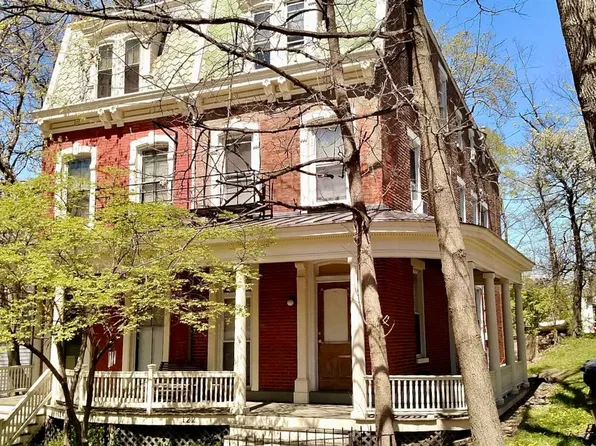 122 Parker Apartments