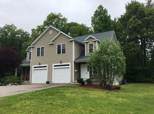 2 Peter St #2A, Uxbridge, MA 01569